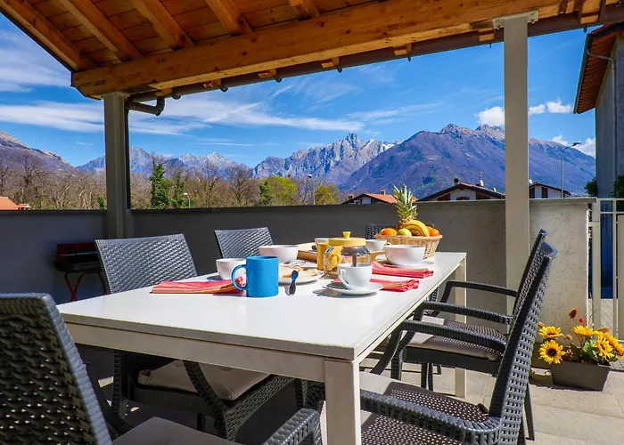 Rose Gialla Pastella Terrassen Og Colico