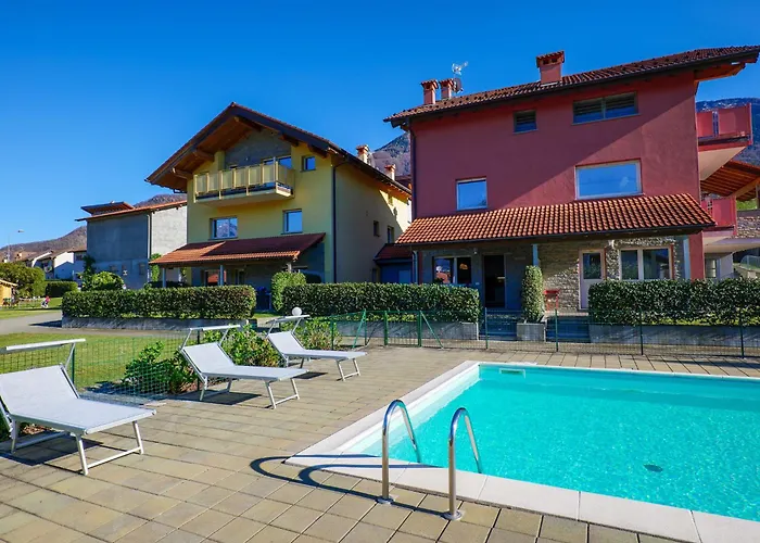 Daire Rose Gialla Pastella Terrassen Og Colico